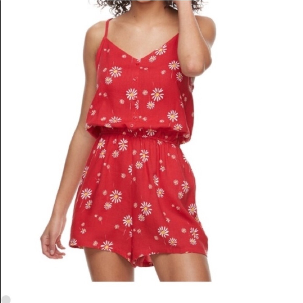 Juniors SO Red White Daisy Print Romper L - Picture 1 of 13